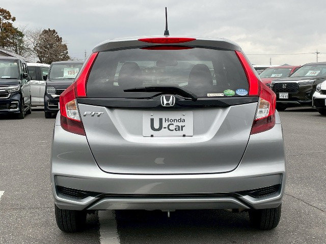 フィット1.3 13G Fパッケージ