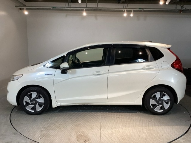 フィット1.5 ハイブリッド Lパッケージ