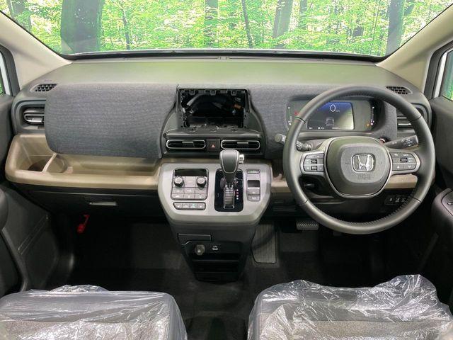 フリード1.5 e:HEV エアー EX