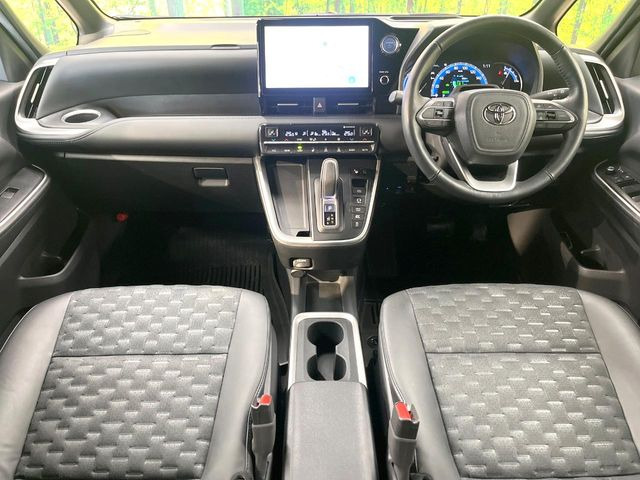 ヴォクシー1.8 ハイブリッド S-Z