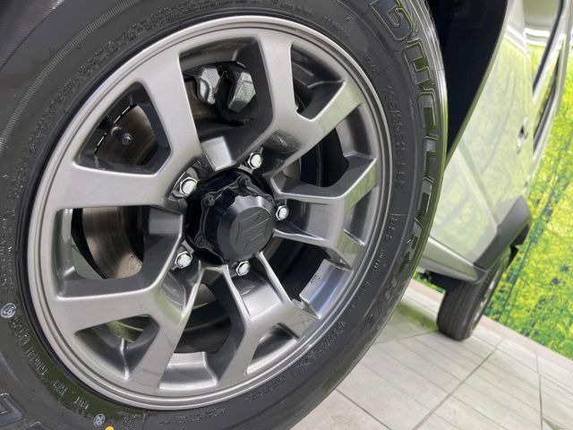 �y����15�C���`�A���~�z�C�[���z�O�ςɃ}�b�`���������A���~�z�C�[���𑕒����Ă���܂��B�e��ЊO�A���~�z�C�[����A�X�^�b�h���X�^�C�����戵�����Ă���܂��B���񂲑��k����������