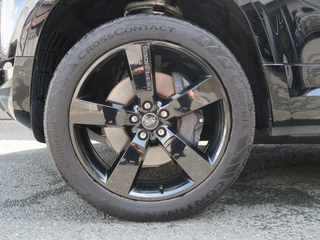 ディフェンダー110 X ダイナミック HSE 3.0L D300 ディーゼル 4WD