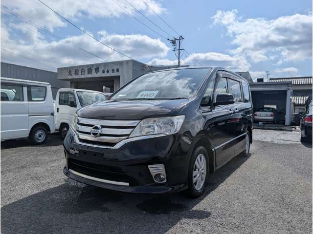 セレナ2.0 ハイウェイスター Vセレクション 4WD