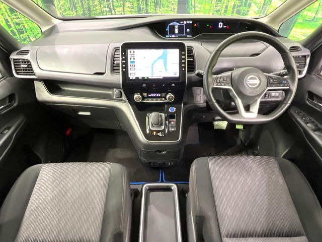 セレナ1.2 e-POWER ハイウェイスターV