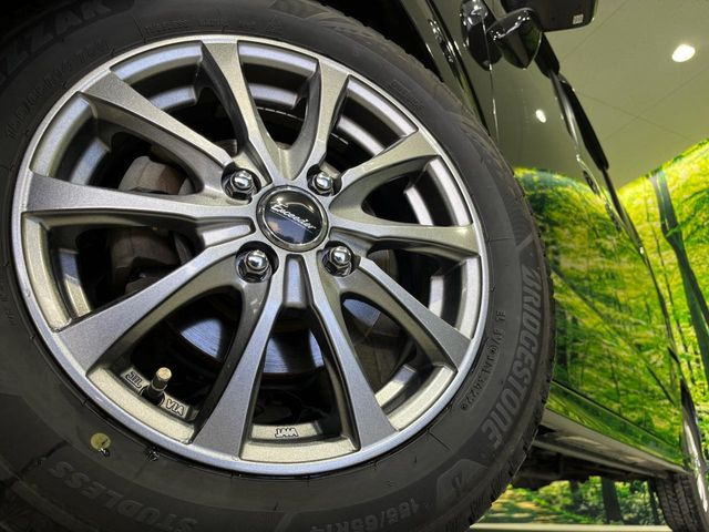 �y14�C���`�A���~�z�C�[���z�O�ςɃ}�b�`�����A���~�z�C�[���𑕒����Ă���܂��B�e��A���~�z�C�[����A�X�^�b�h���X�^�C�����戵�����Ă���܂��B���񂲑��k����������