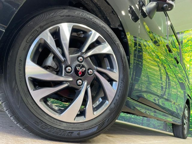 �y����15�C���`�A���~�z�C�[���z�O�ςɃ}�b�`���������A���~�z�C�[���𑕒����Ă���܂��B�e��ЊO�A���~�z�C�[����A�X�^�b�h���X�^�C�����戵�����Ă���܂��B���񂲑��k����������
