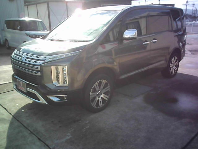 デリカD:5アーバンギア 2.2 G  4WD