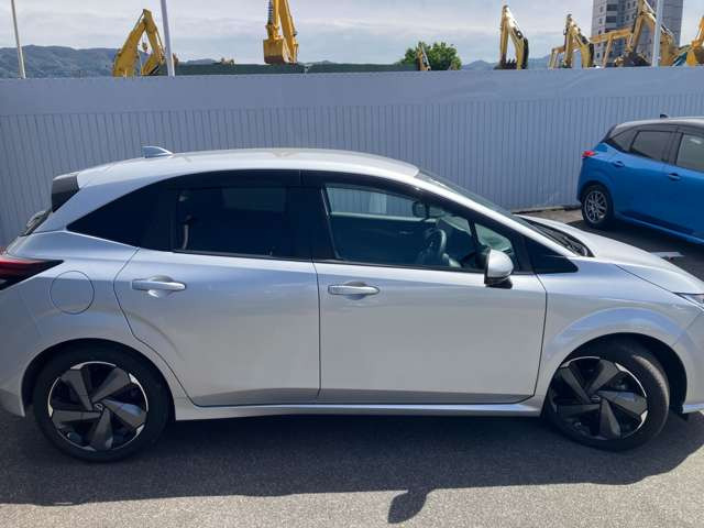 ノートオーラ1.2 G レザーエディション