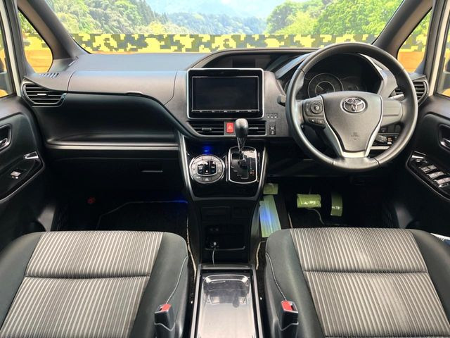 ヴォクシー2.0 ZS 煌