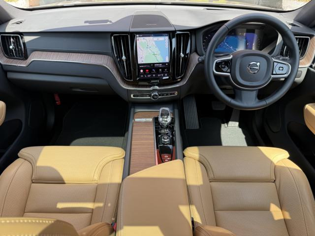 XC60アルティメット B5 AWD 4WD