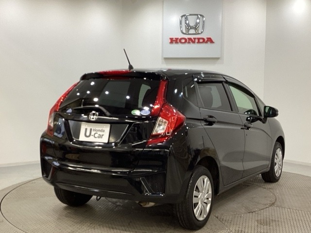 フィット1.3 13G Fパッケージ 4WD