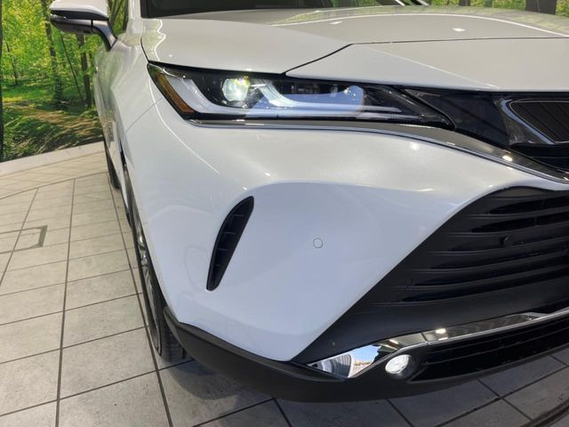 【シーケンシャルターンランプ付きLEDヘッドライト】人気の『流れるウィンカー』付きのLEDヘッドライトを装備♪高級感はもちろん、点灯時は存在感たっぷりで他車からも認識されやすく安心です。