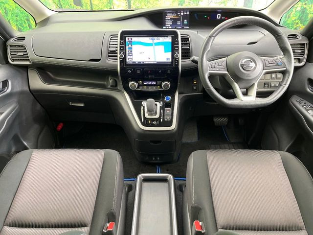 セレナ1.2 e-POWER ハイウェイスターV