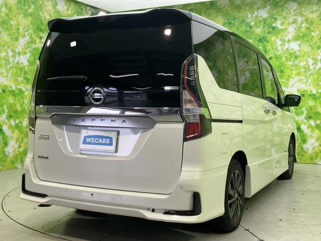 セレナ2.0 ハイウェイスターV アーバンクロム