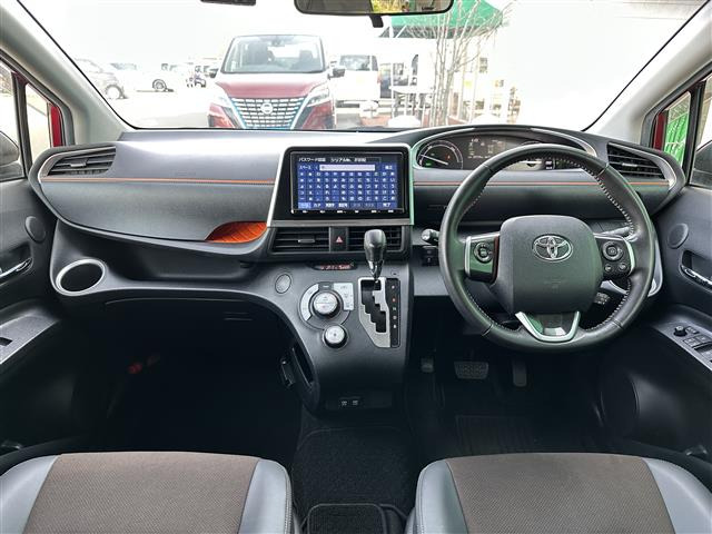 シエンタハイブリッド 1.5 ファンベース G クエロ