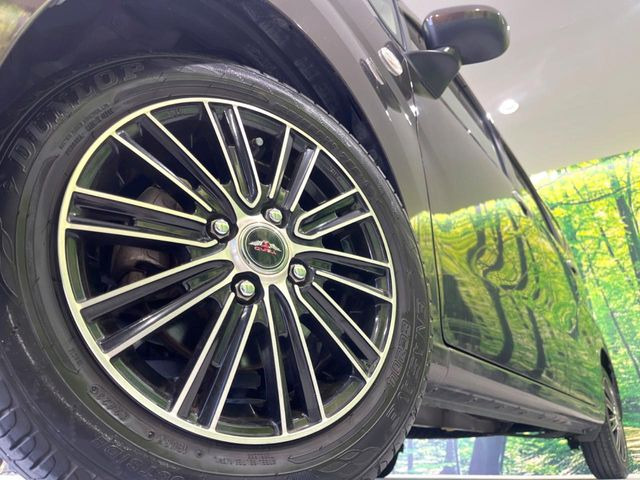 �y14�C���`�A���~�z�C�[���z�O�ςɃ}�b�`�����A���~�z�C�[���𑕒����Ă���܂��B�e��A���~�z�C�[����A�X�^�b�h���X�^�C�����戵�����Ă���܂��B���񂲑��k����������
