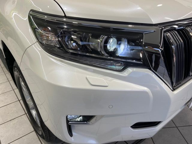 �w�b�h���C�g��e�[�������v&�A���~�z�C�[�����̊e��R�[�e�B���O���I�X�X�����Ă���܂��B�����Y�����̉��΂݂≘���}���A���ꂢ�ȏ�Ԃ������e�i���X���X�ŕۂĂ܂���