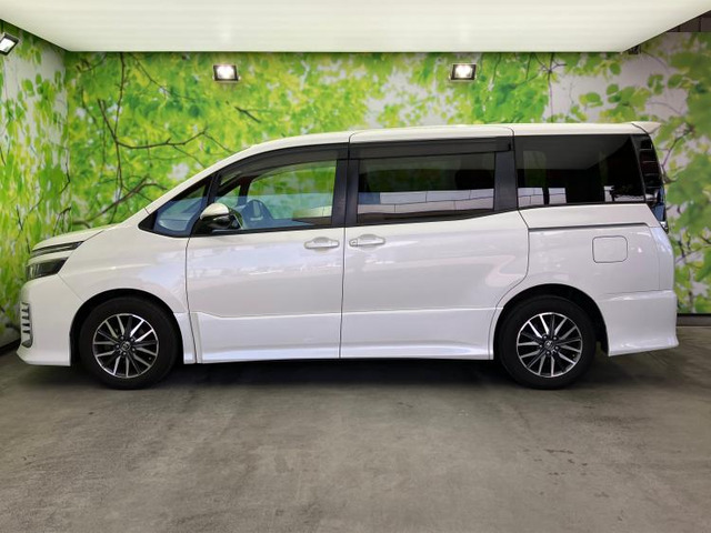 ヴォクシー2.0 ZS