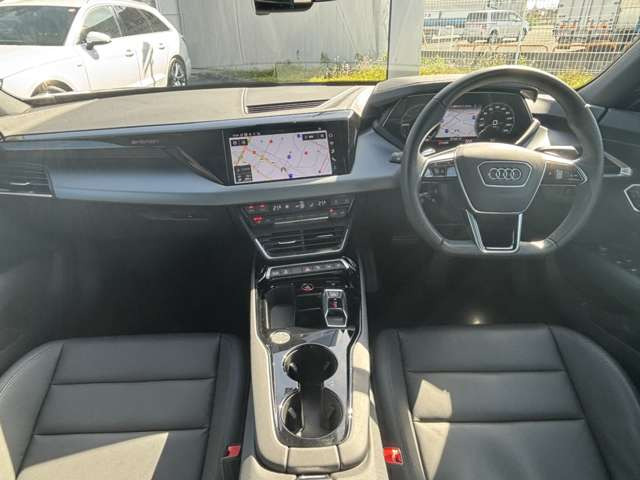 e-tron GT クワトロ4WD