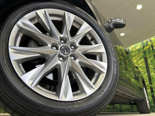 �y����19�C���`�A���~�z�C�[���z�O�ςɃ}�b�`���������A���~�z�C�[���𑕒����Ă���܂��B�e��ЊO�A���~�z�C�[����A�X�^�b�h���X�^�C�����戵�����Ă���܂��B���񂲑��k����������