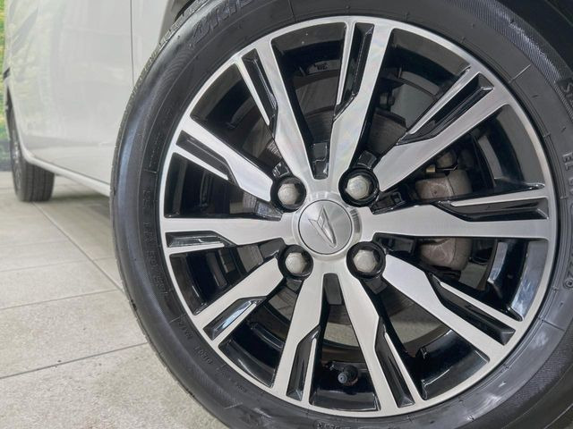 �y����14�C���`�A���~�z�C�[���z�O�ςɃ}�b�`���������A���~�z�C�[���𑕒����Ă���܂��B�e��ЊO�A���~�z�C�[����A�X�^�b�h���X�^�C�����戵�����Ă���܂��B���񂲑��k����������