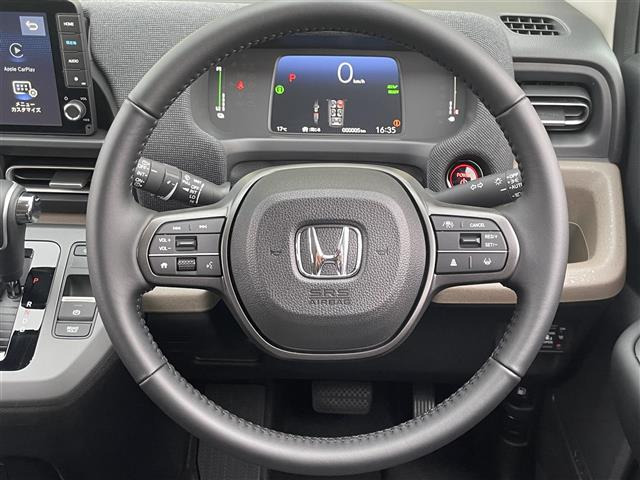 フリード1.5 e:HEV エアー EX