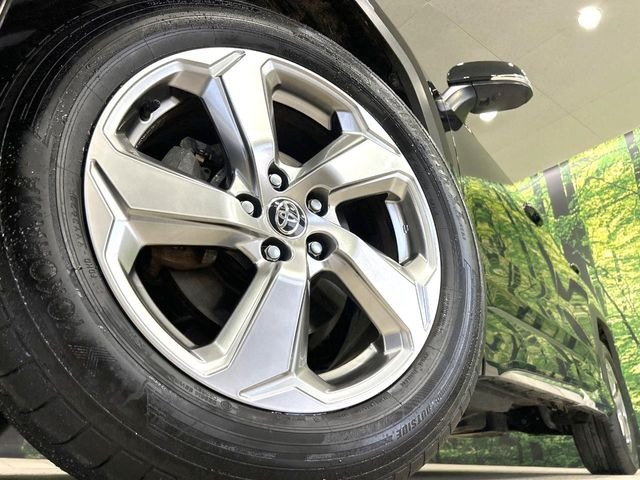 �y����18�C���`�A���~�z�C�[���z�O�ςɃ}�b�`���������A���~�z�C�[���𑕒����Ă���܂��B�e��ЊO�A���~�z�C�[����A�X�^�b�h���X�^�C�����戵�����Ă���܂��B���񂲑��k����������