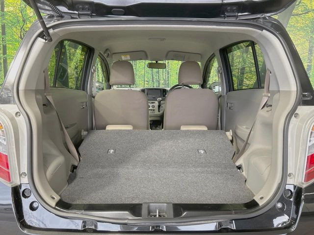 ���i�̂���������ʋ΁A���}���ɏ\���ȉ׎��X�y�[�X���m�ۂ��Ă���܂��B�Z�J���h�V�[�g��|���ƁA�傫�ȉו��̐ύڂ��\�ł���