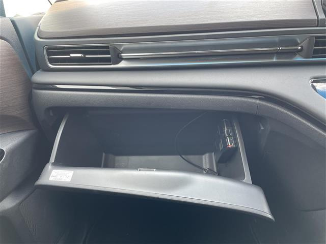 オデッセイ2.0 e:HEV アブソルート