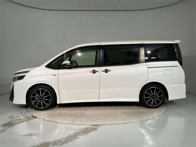 ヴォクシー2.0 ZS G’s