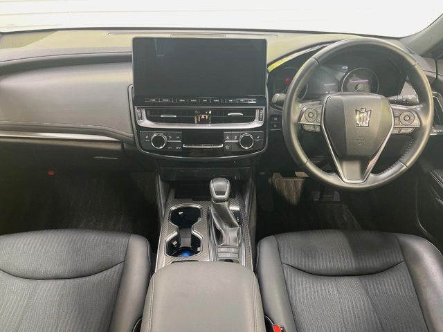 クラウンハイブリッド 2.5 RS