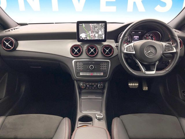 CLAクラスCLA250 シュポルト 4マチック 4WD