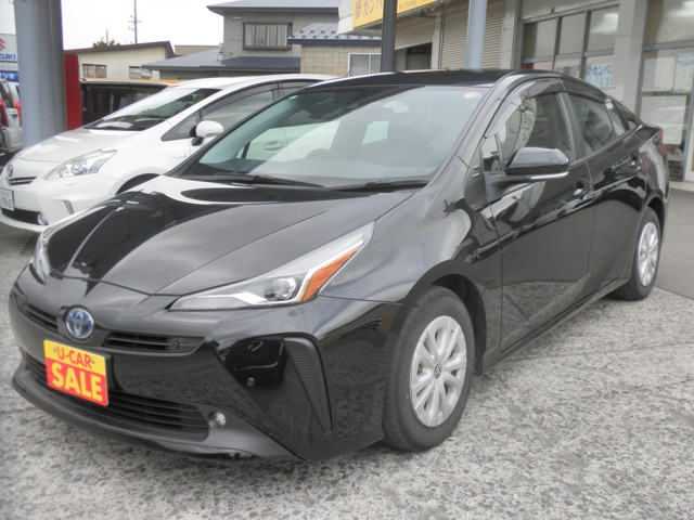 プリウス1.8 S E-Four 4WD