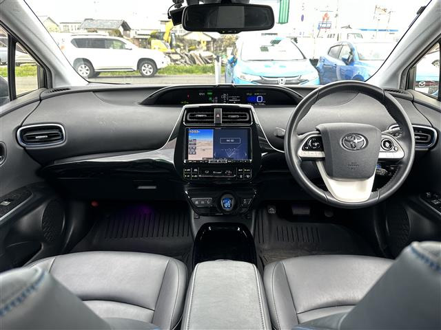 プリウス1.8 A ツーリングセレクション