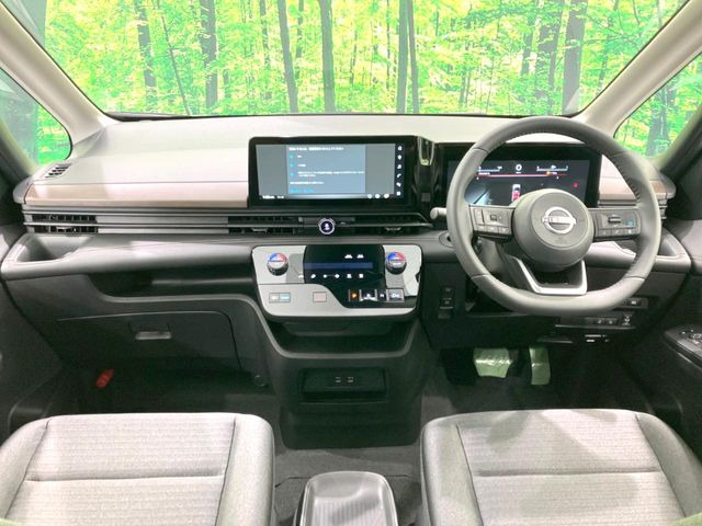 セレナ1.4 e-POWER ハイウェイスターV