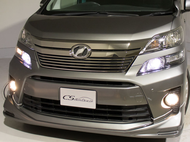 ★HIDヘッドライト★明るさ、視認性抜群!LEDへの換装もお任せください!