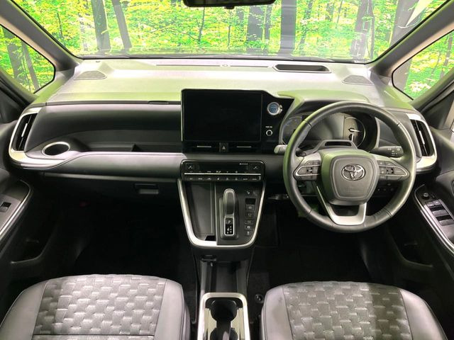 ヴォクシー1.8 ハイブリッド S-Z