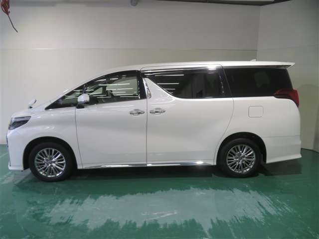 アルファードハイブリッド 2.5 S タイプゴールドIII E-Four 4WD