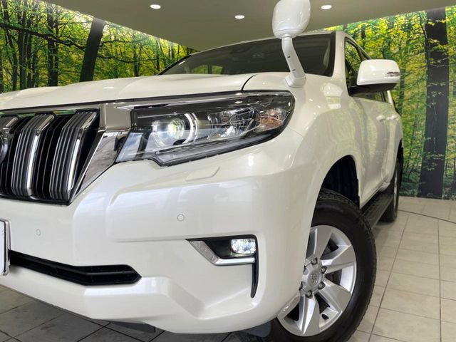�yLED�w�b�h���C�g�z���V����ԑ��s�����ǍD�Ȏ��E���m�ۂ����S���ĉ^�]�ł��鍂�P�xLED�w�b�h���C�g�𑕔�!�_�����x�������A����d�͂��}�����Ă��܂��B