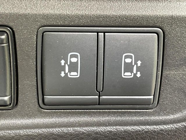 セレナ1.2 e-POWER ハイウェイスターV