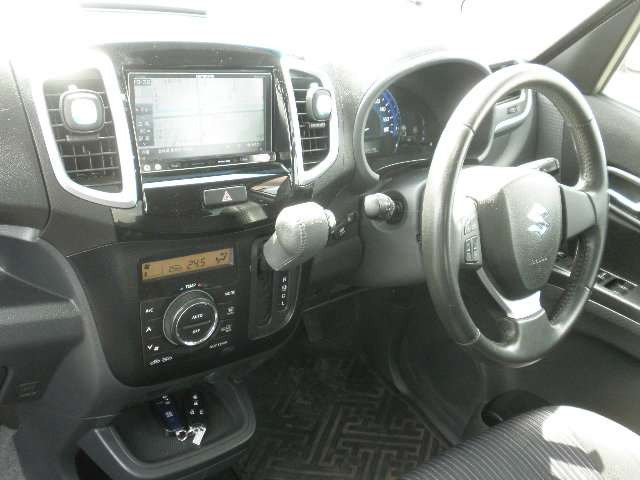 ソリオ1.2 S-DJE 4WD