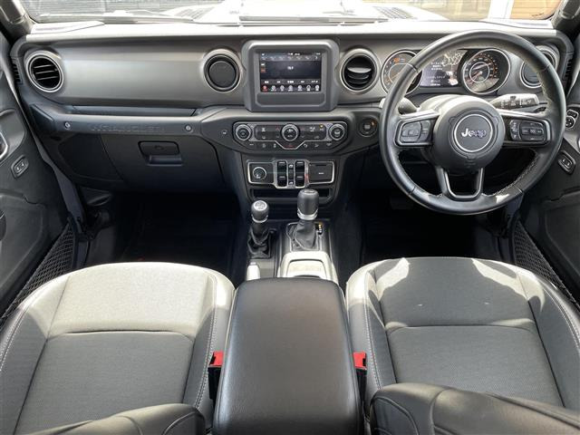 ラングラーアンリミテッド フリーダム エディション 4WD