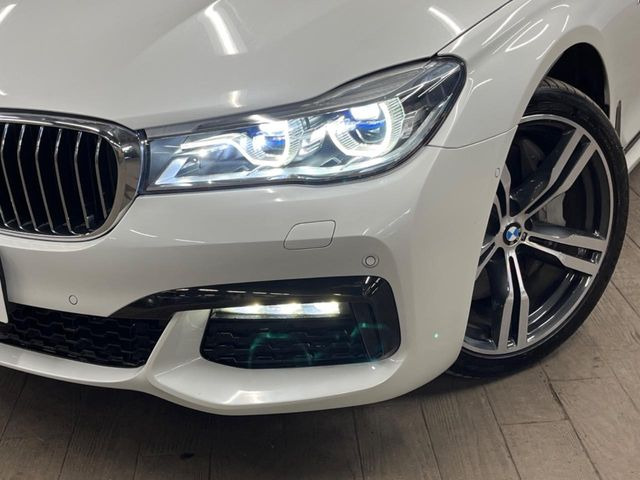 ��LED�w�b�h���C�g:��ԑ��s�����ǍD�Ȏ��E���m�ۂ����S���ĉ^�]�ł��鍂�P�xLED�w�b�h���C�g�𑕔�!�_�����x�������A����d�͂��}�����Ă��܂��B