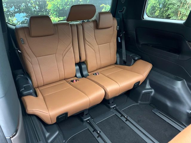 3��ڃV�[�g�͂�������ԗǍD����l�ł��������ƍ����Ē����܂��̂ŁA��l���ł̂��o���������N���N�ł��􂲉Ƒ��ŁA�C�̒m�ꂽ���ԂŁA�h���C�u�ɍs���̂��y���݂ł��ˁ�