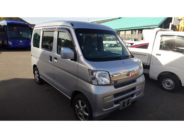 ハイゼットカーゴスローパー リヤシートレス仕様 折り畳み補助シート付き 4WD