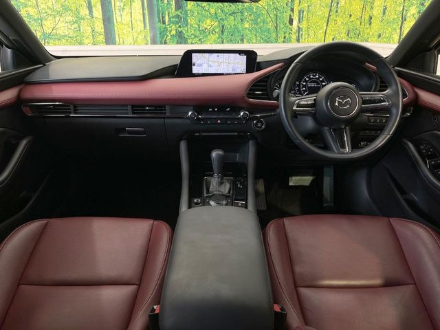 MAZDA3ファストバック1.8 XD バーガンディ セレクション