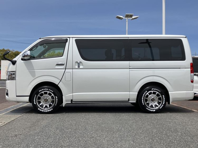 ハイエースバン