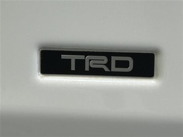 カローラツーリング1.8 ハイブリッド W×B