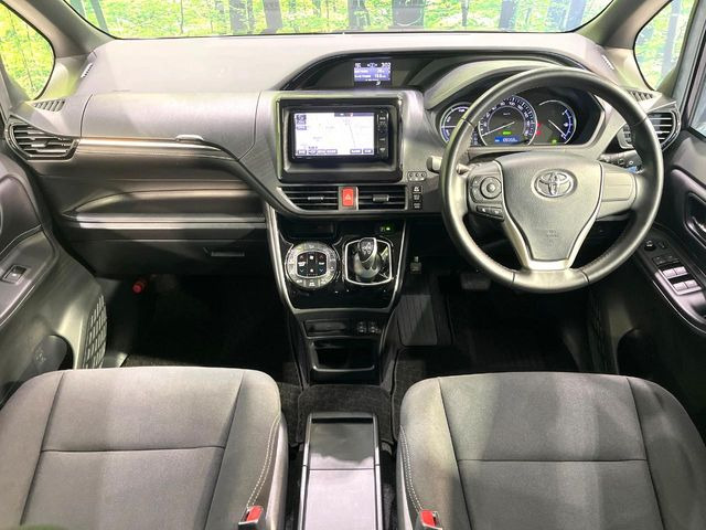 エスクァイアハイブリッド1.8 Xi