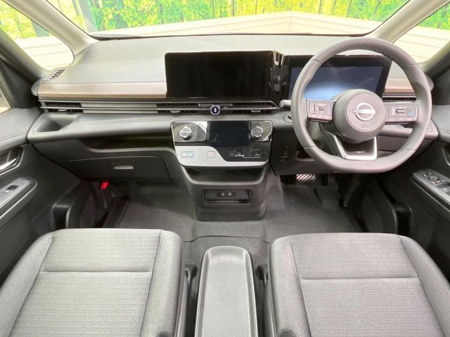 セレナ1.4 e-POWER ハイウェイスターV